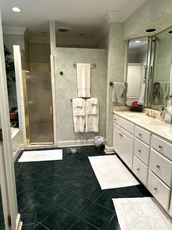 Lower Tuckahoe Bathroom Before